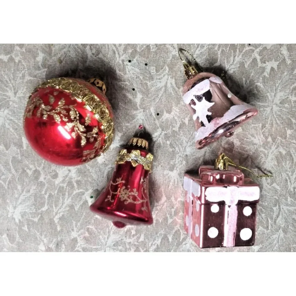 4 Vintage Commodore Christmas glass Ornaments bells gift box ball red pink gold